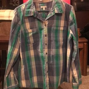 Croft and Barrow Womens button up long sleeve shirt